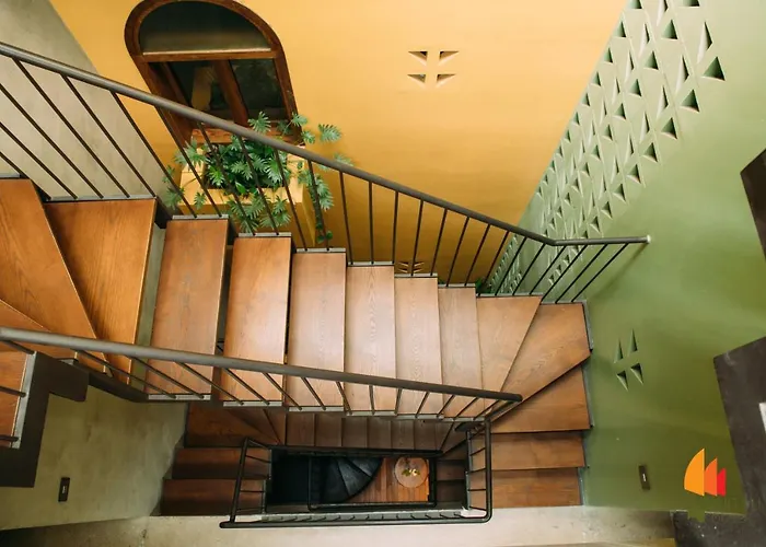 Deja Vu House