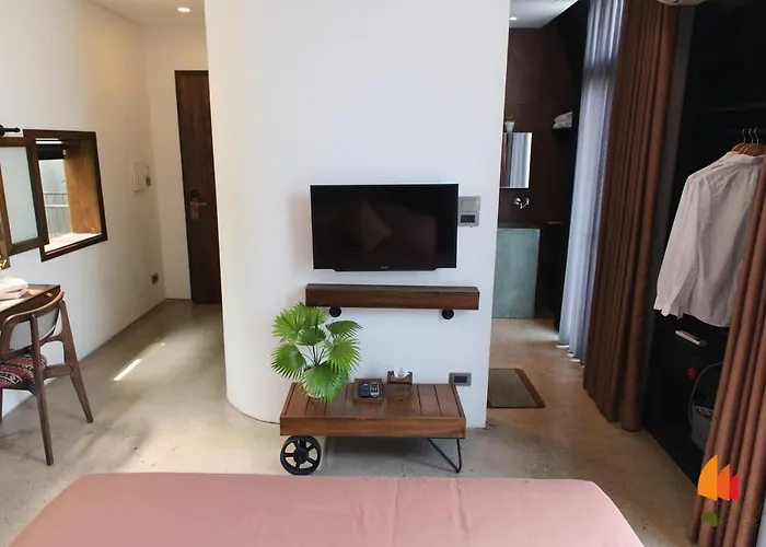 Deja Vu House Hạ Long