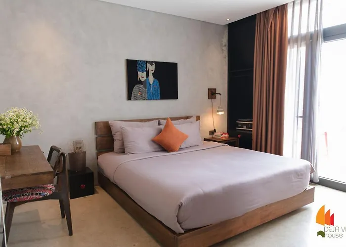 Hotel Deja Vu House 3*