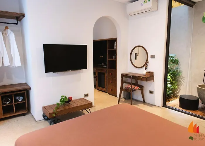 Deja Vu House Hotel