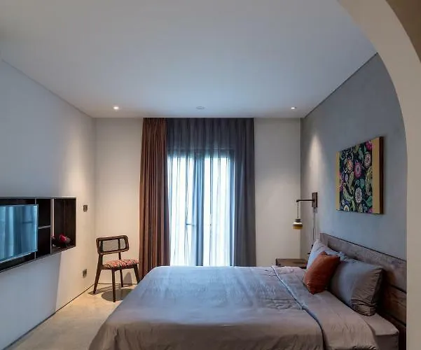 Hotel Deja Vu House 3*